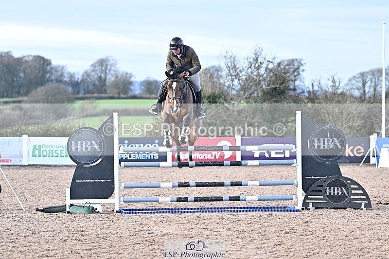 251126-124419-00508 - Cls 4 Newcomers and 1.10m