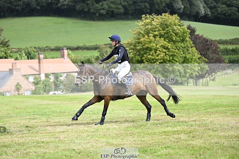 240825X-115330-32640 - 70cm XC 11.00 to 12.00