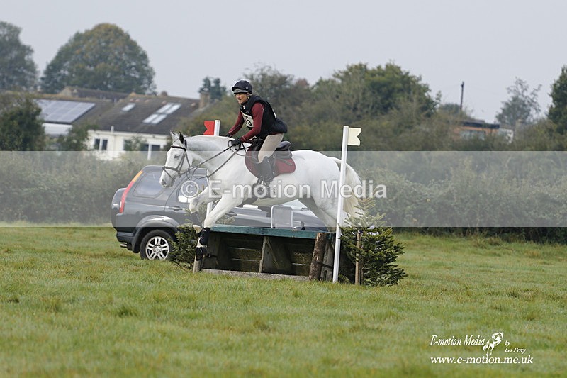 WWHT 171021 0645 - Novice Restricted (0.80m)  17/10/21