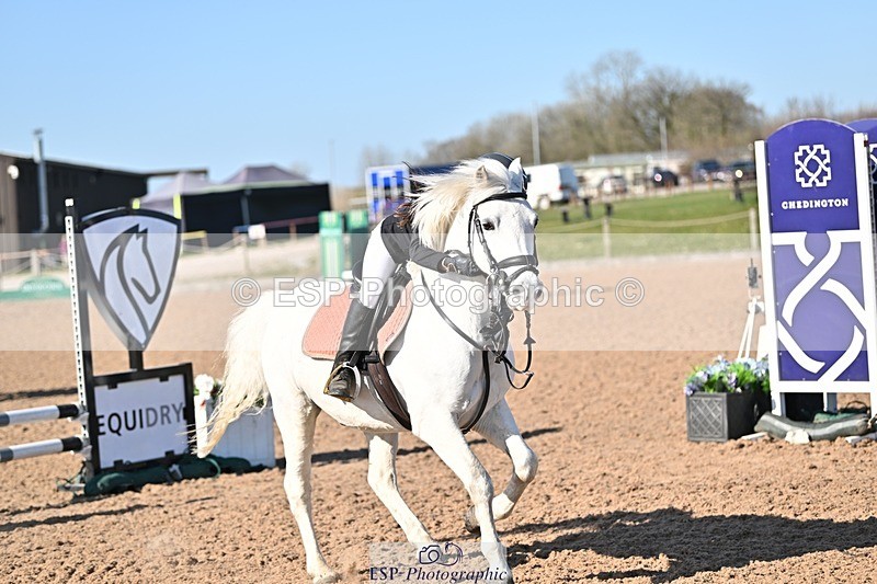 250401-162830-00105 - 60cm classes