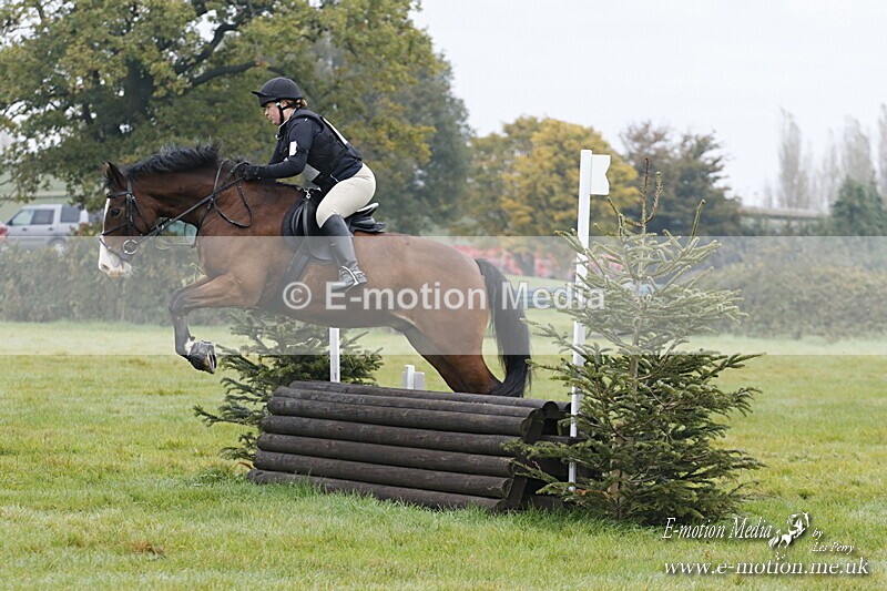 WWHT 181020 WWHT 181020 302 - WWEC Novice Restricted (0.80m) 18/10/20