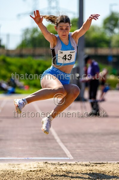 West25Sat-928484 - Field Female