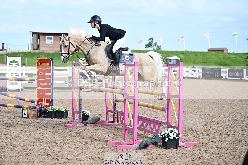 260627-173015-05760 - Cls 27 Foxhunter and 1.10m
