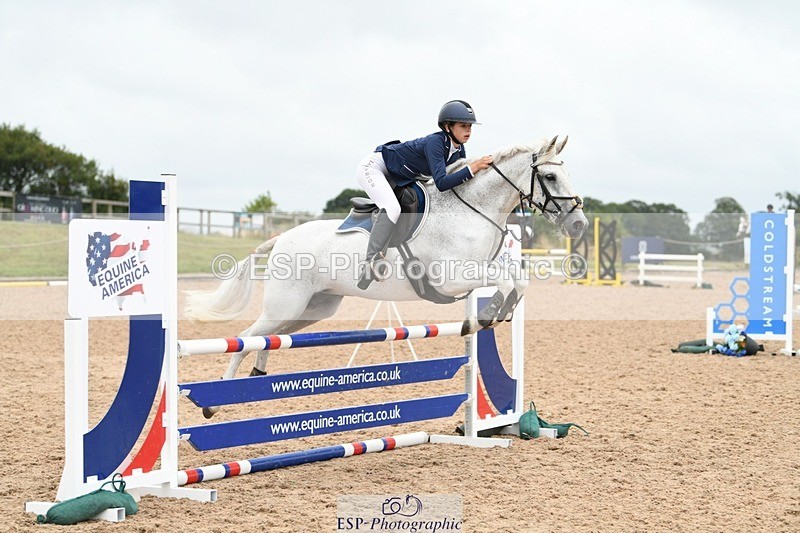 250807-113144-00697 - 90cm Round 1