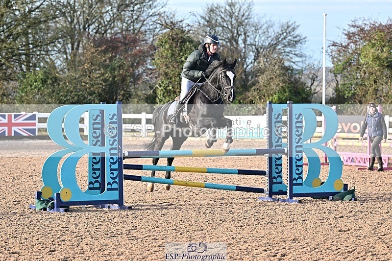 251126-093518-00047 - Cls 0 + 1, Clear Round, British Novice and 90cm