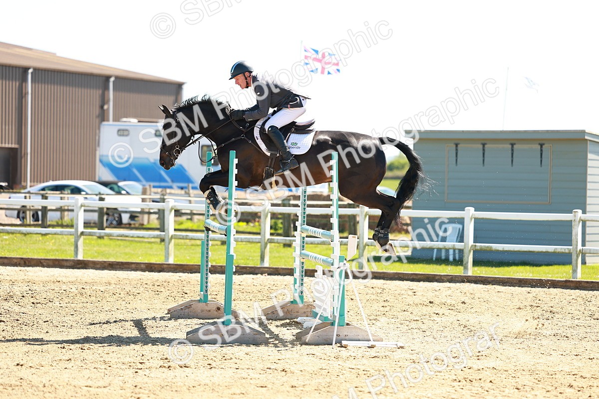 SBM_001734 - Class 5 - Senior Foxhunter - 1.20m