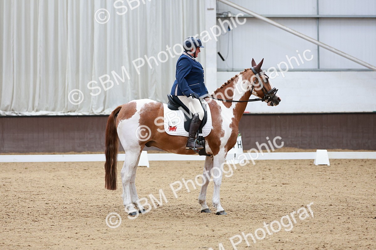 SBM_010075 - Class 6b - Novice 6 - 12.40-13.43