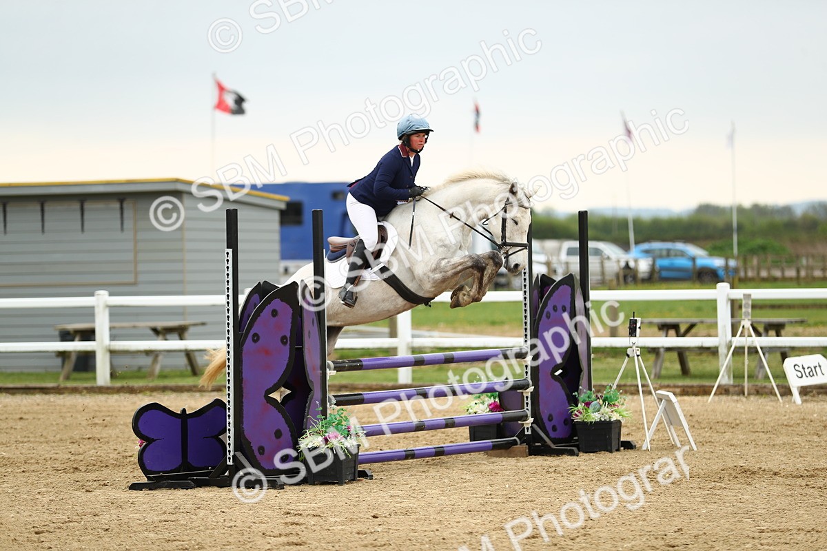 SBM_000476 - Class 2 - Senior British Novice 90cm