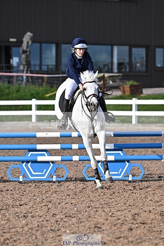 260512-183115-00593 - 90cm Classes