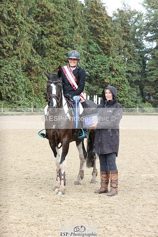 250831A-135720-10371 - Cls 42 Snr 1m Grand Prix