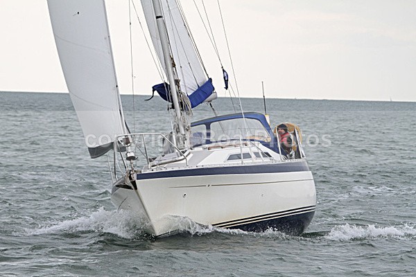 100509 K4617T IMG_8913 - Sailboats - monohull