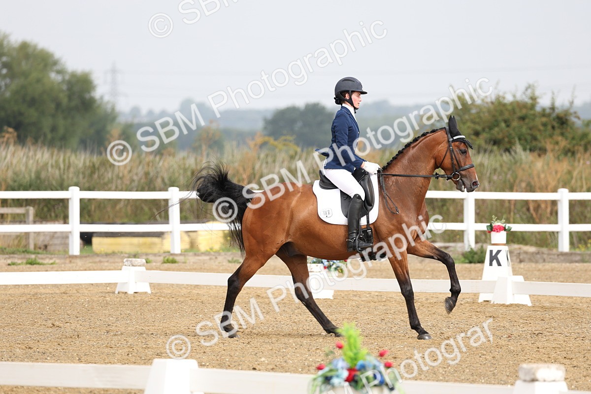 SBM_005483 - Class 6 - Novice 6 - 9.30-10.12