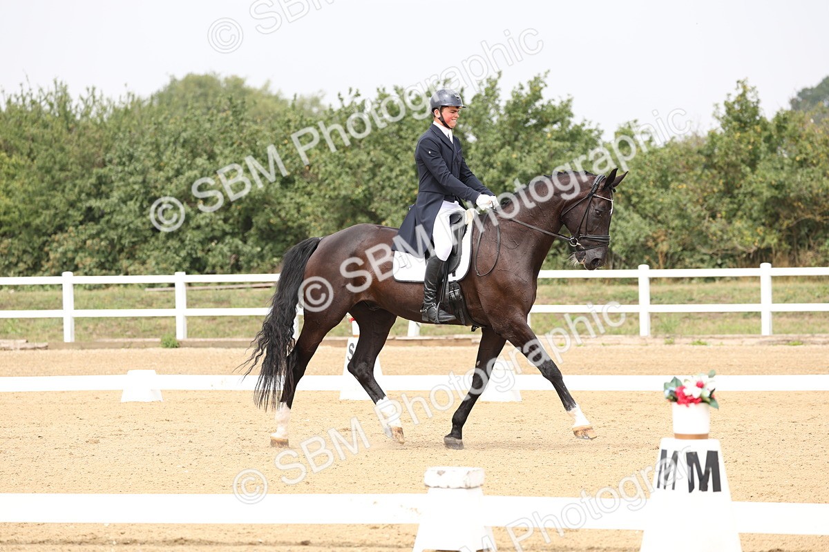 SBM_007124 - Class 9 - FEI INT I - 13.37-14.33