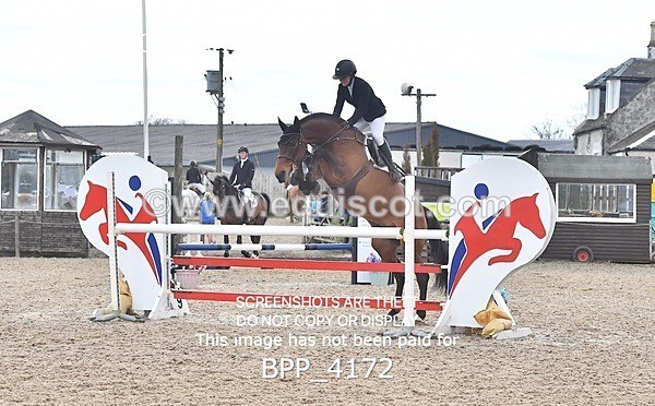 BPP_4172 - CLASS 6 FRI Senior Newcomers/ 1.10m Open