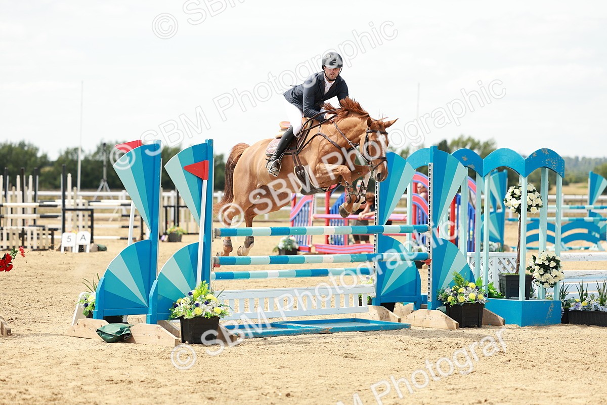 SBM_007650 - Class 3 - Senior Newcomers - 1.10m Open