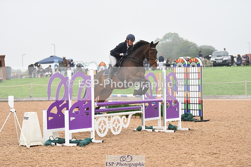 230916A-160424-05478 - Cls 18 Snr 95cm Derby