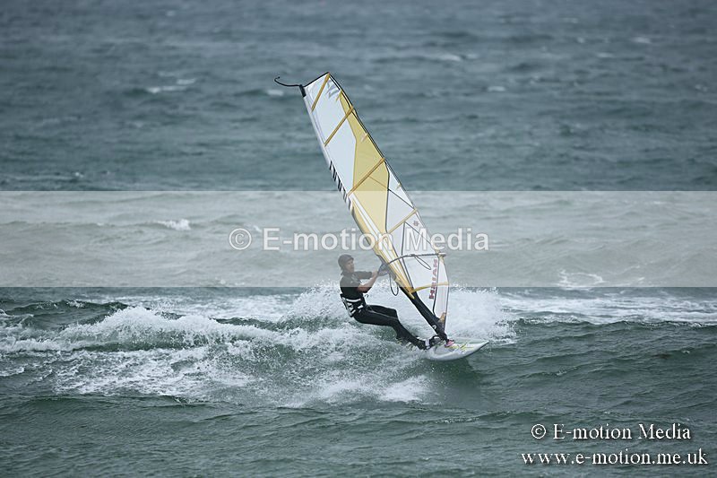 WS 150913-81 - Windsurfing