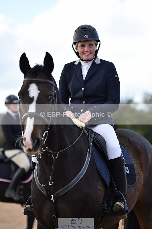 231014A-145248-05361 - Cls 15 1.05m Amateur Q 2nd R