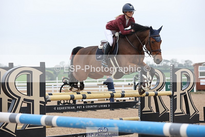 241101A-131420-02010 - FRI Cls 6 Foxhunter and 1.20m Open