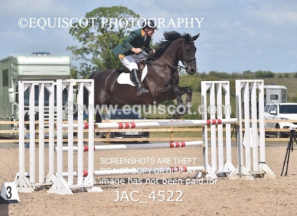 JAC_4522 - CLASS 6 Senior Newcomers/ 1.10m Open