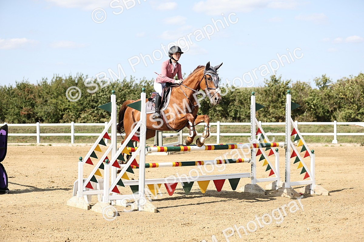 SBM_005223 - Class 6 = Senior Newcomers - 1.10m Open