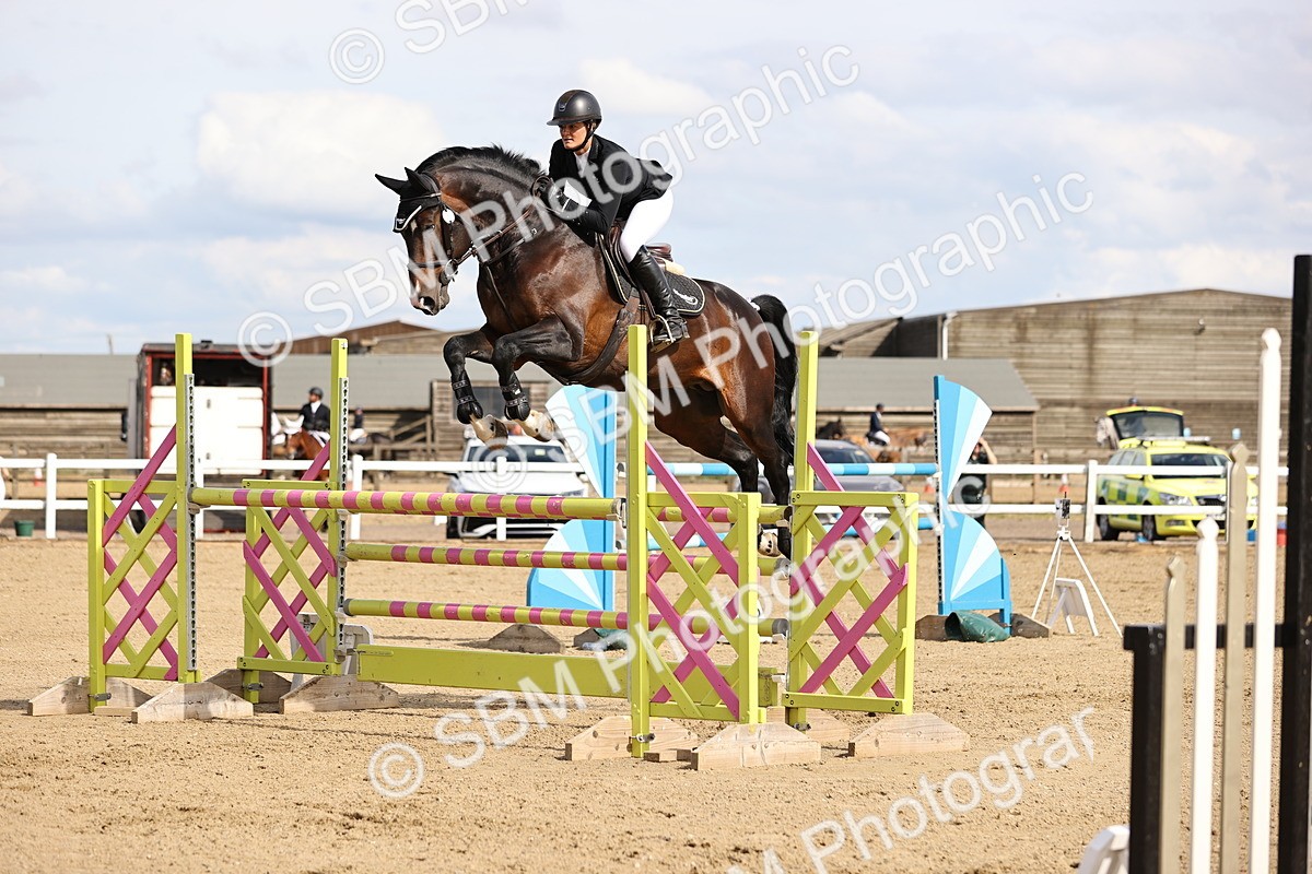 SBM_003663 - Class 13 - Senior Foxhunter - 1.20m