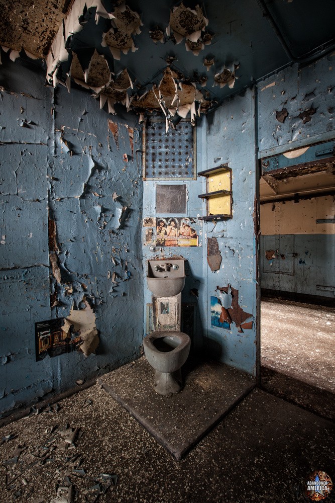  - G. B. Piranesi Prison*