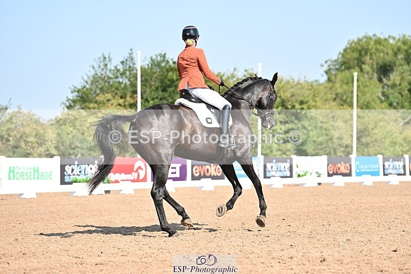 250816-102700-03139 - 118-Charlotte.DickerDevaldi's.Kiss