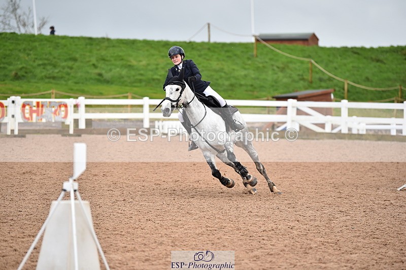 231203A-131520-01307 - Cls 9+10 Children on Horses 1m & 1.10m
