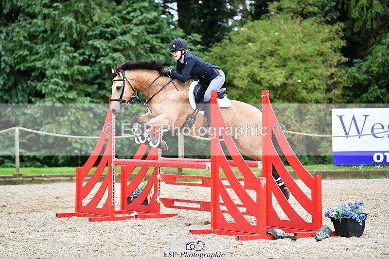 240712-105747-32868 - Cls 137 British Novice and 90cm Open