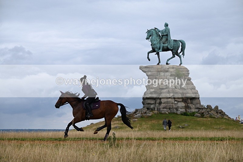 DSC_5421 - Time at Statue 11:46 to 12:16