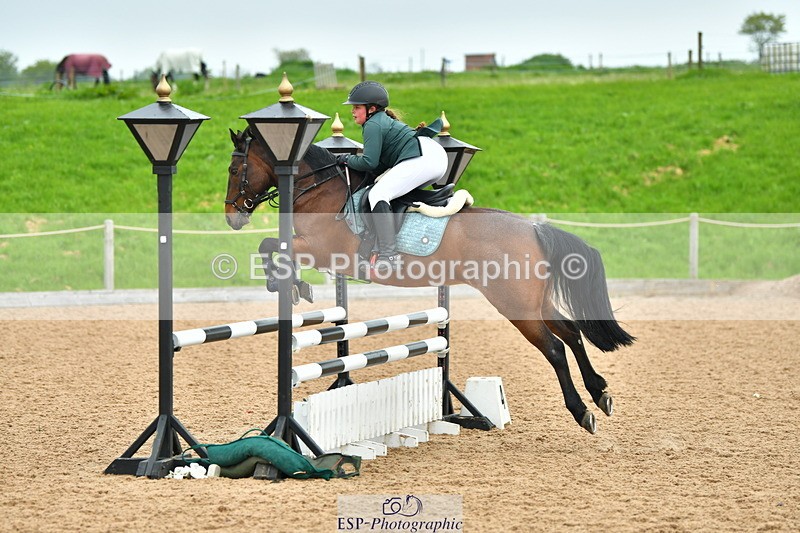 230513A-093405-00124 - Cls 11 Stepping Stones 128+138cm