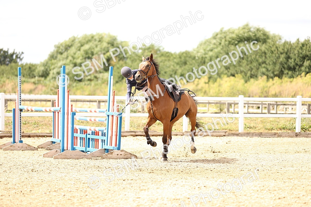 SBM_001274 - Class 6 - Senior Newcomers - 1.10m