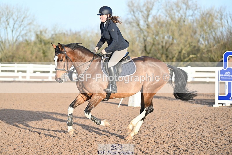 231208A-092029-00016 - Cls 2 British Novice & 90cm Open