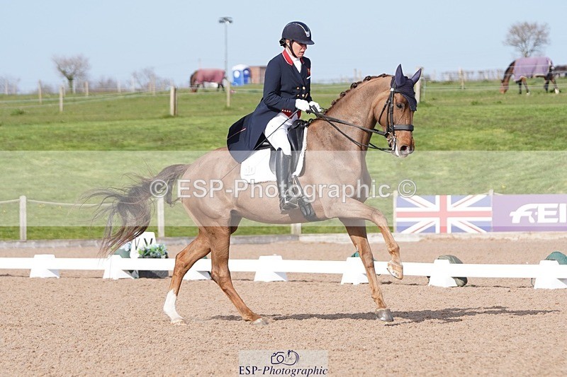 250404-162844-07720 - 138-fiona.bigwood-Donna.Bella