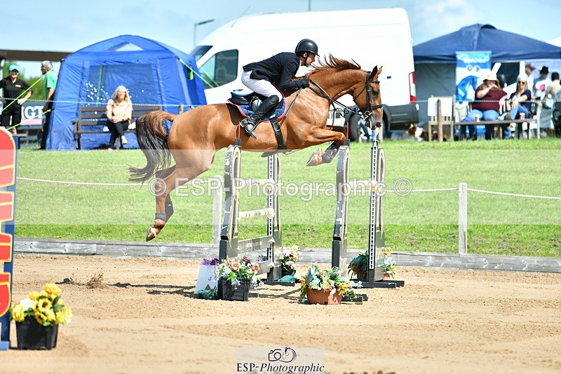 230720A-110724-02075 - Cls 5, 2 Star Medium 1.35m