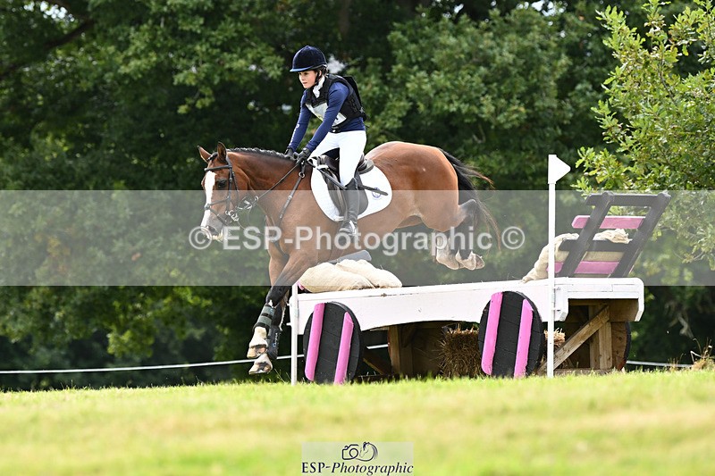 240825X-161625-36706 - 80cm XC 15.30 to 16.30