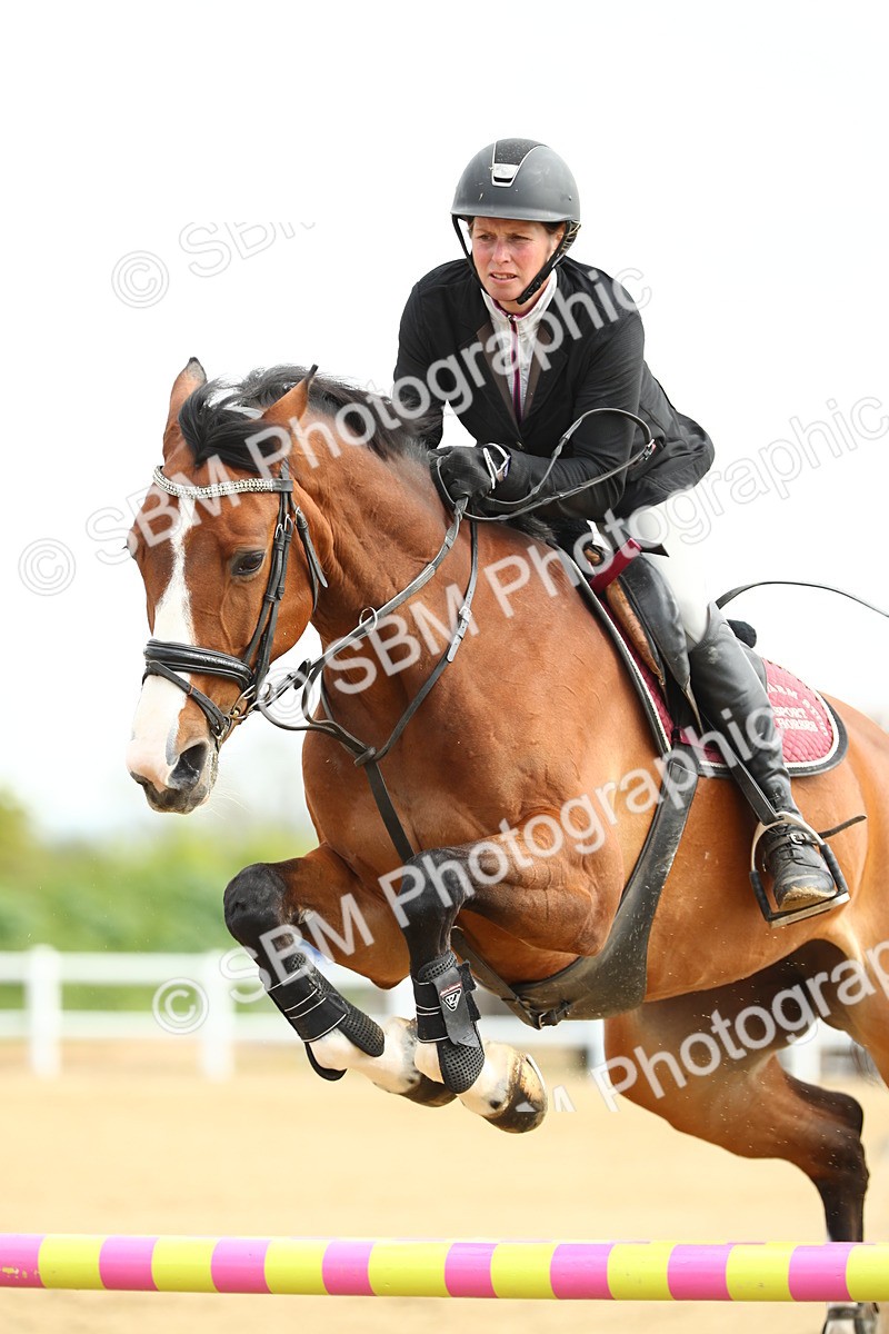 SBM_001161 - Class 4 - Senior Newcomers 1.10m