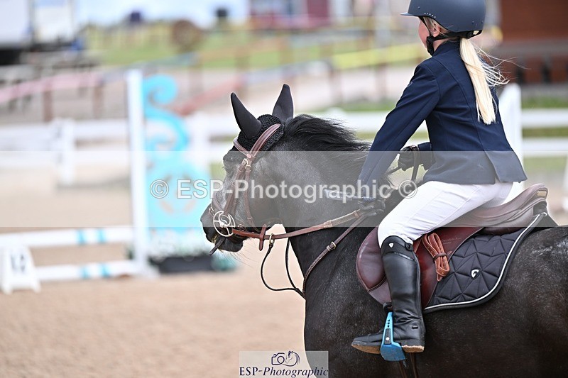 250729-143038-00003 - Clear Round and 60cm