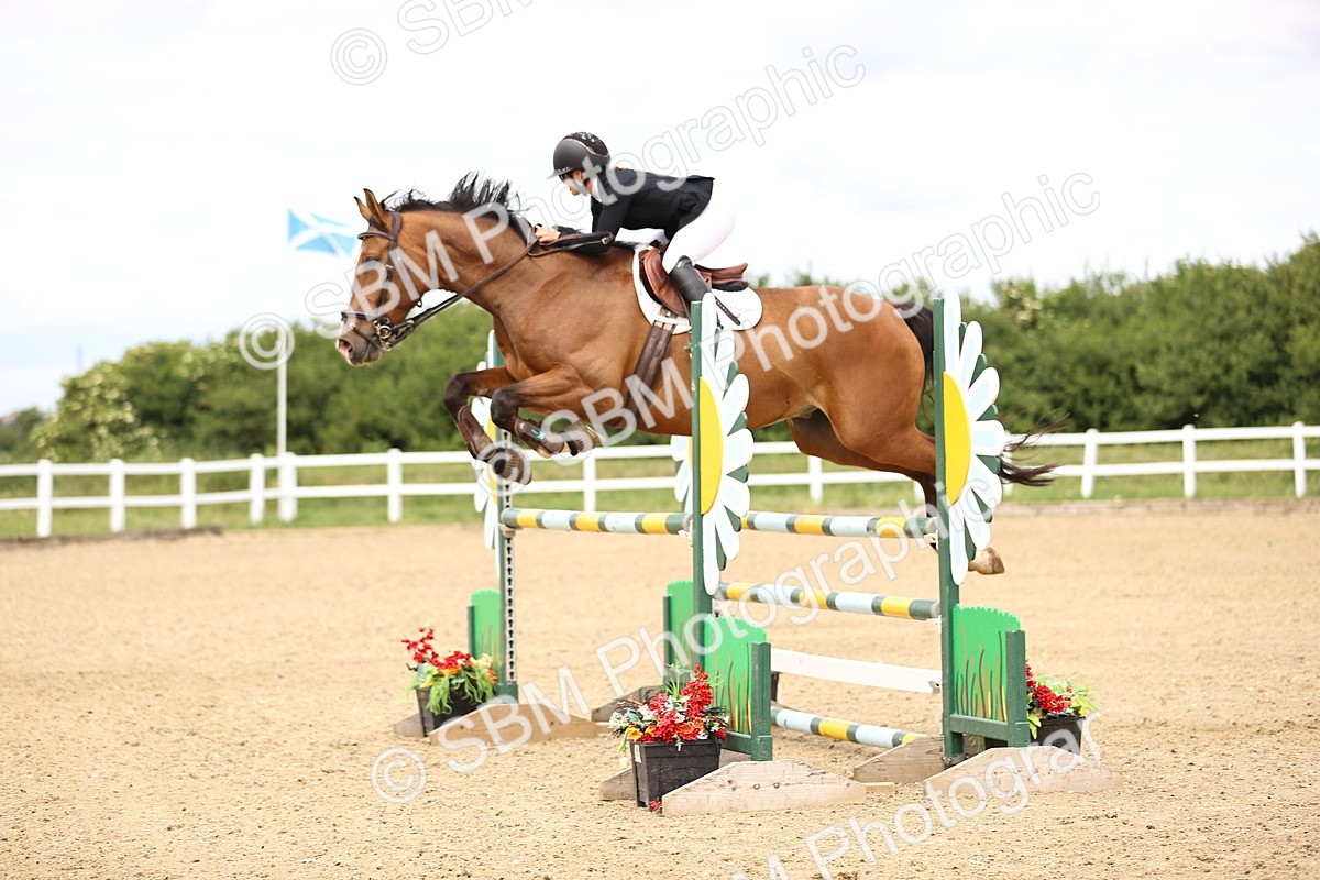 SBM_007681 - Class 19 - Senior Newcomers - 1.10m