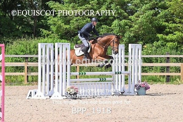 BPP_1918 - CLASS 18 SUN British Novice/ 90cm Open