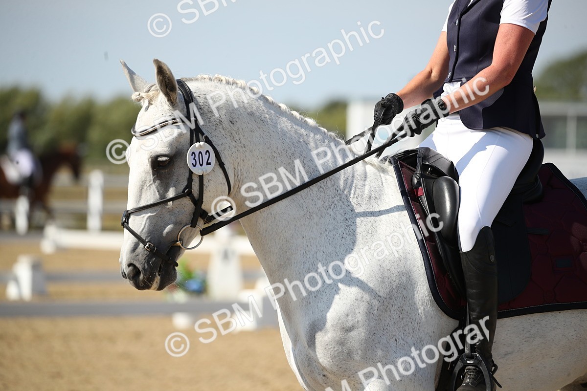 SBM_004244 - Class 11 - Novice 5 - 10.24-11.20