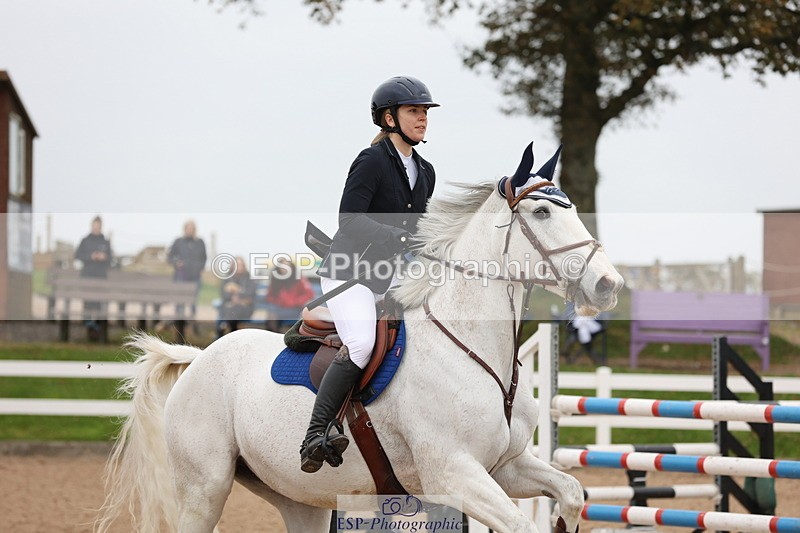 241101A-133715-02160 - FRI Cls 6 Foxhunter and 1.20m Open