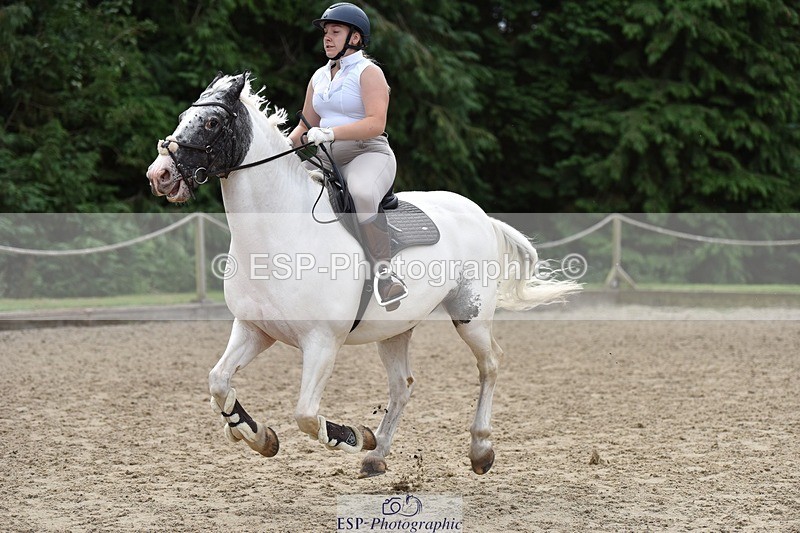 240802-100824-00715 - 70cm Round 1