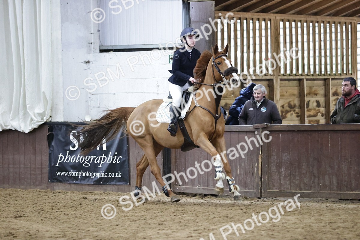 SBM_001299 - Class 4 - Senior Newcomers/ 1.10m Open