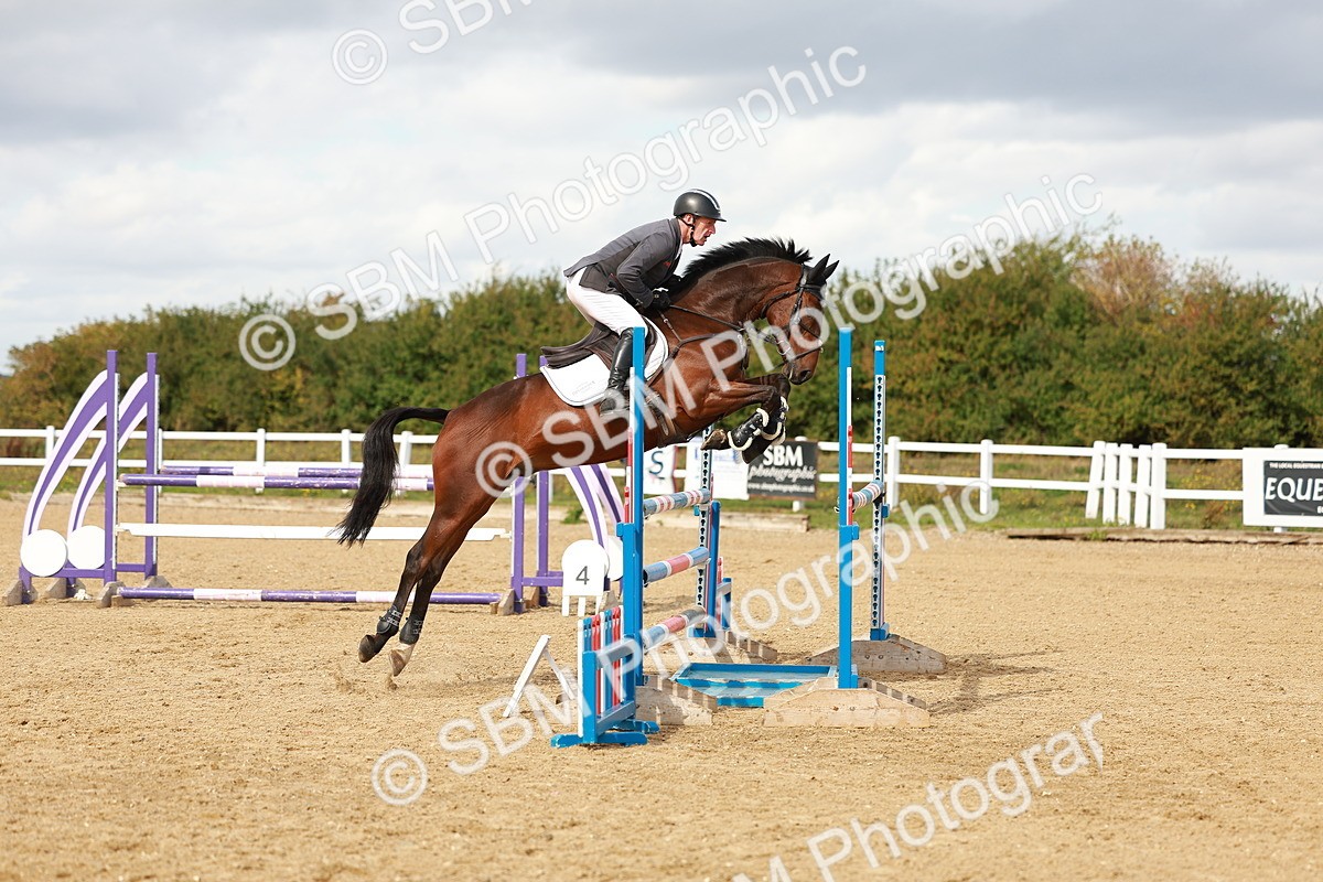 SBM_001285 - Class 4 - Senior Newcomers - 1.10m