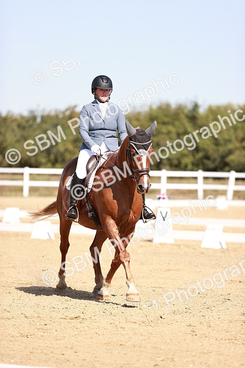 SBM_004541 - Class 12 - Novice 5 - 10.31-11.41