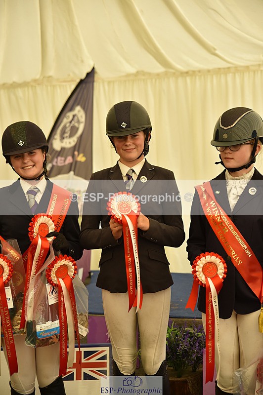 240824X-150212-30356 - D70 and 70cm SJ Presentations