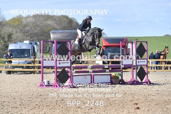 BPP_2248 - CLASS 22 SUN Senior BritiNovice/ 90cm Open