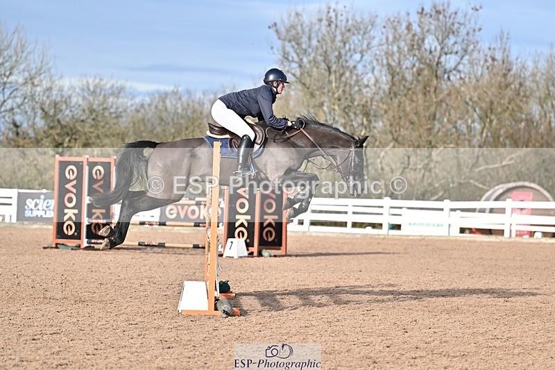 251126-122002-00429 - Cls 4 Newcomers and 1.10m